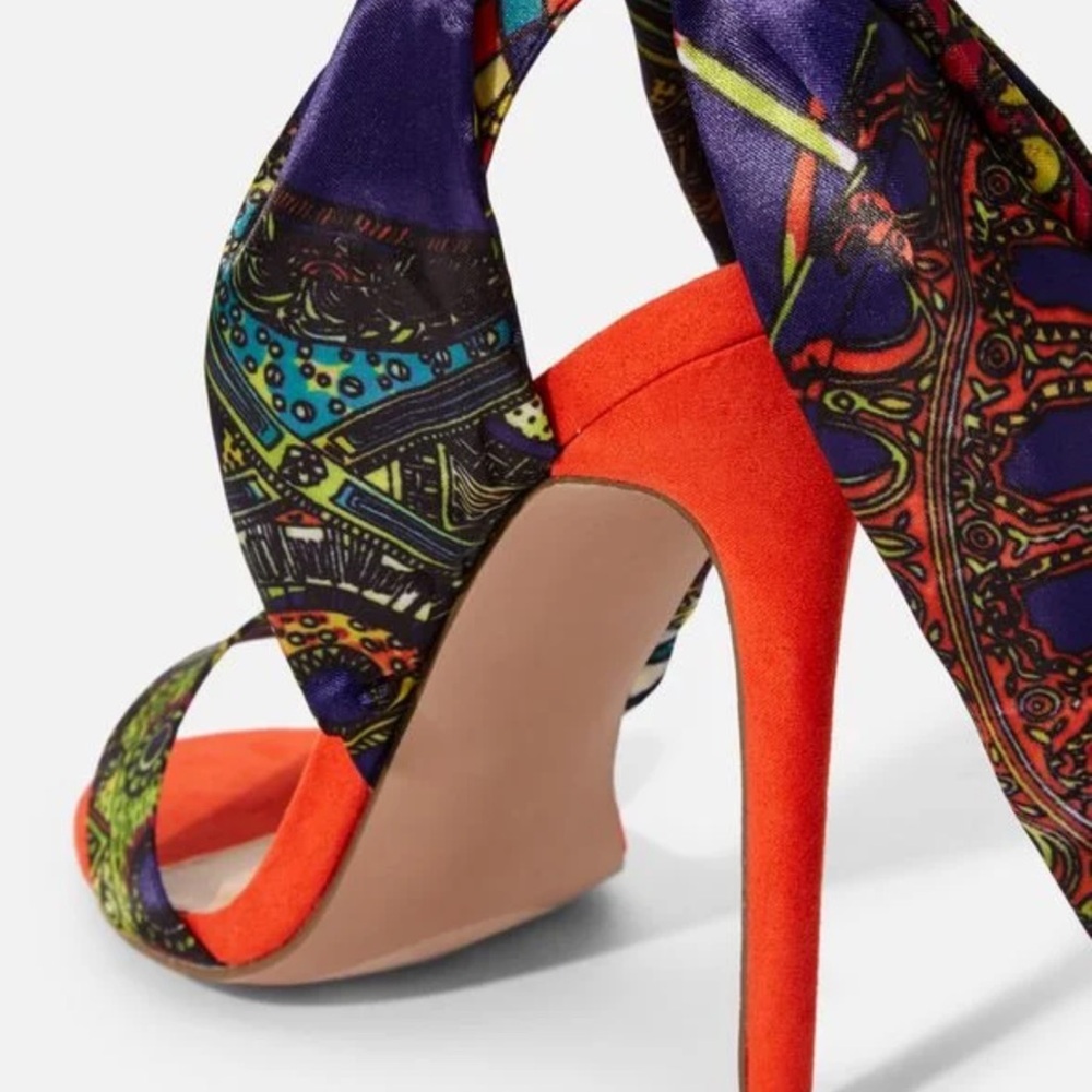 Just fab Vibrant Patterned Heels - Picture 4 of 4